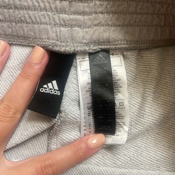Adidas Sweat shorts - Picture 3 of 3